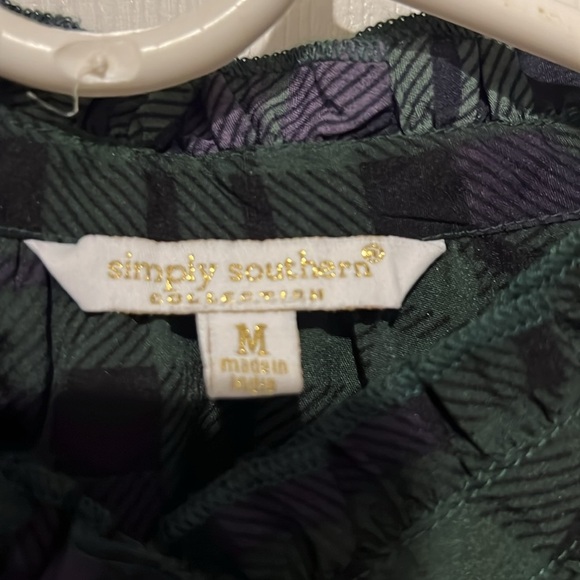 Women’s Simply Southern blouse - Picture 4 of 5